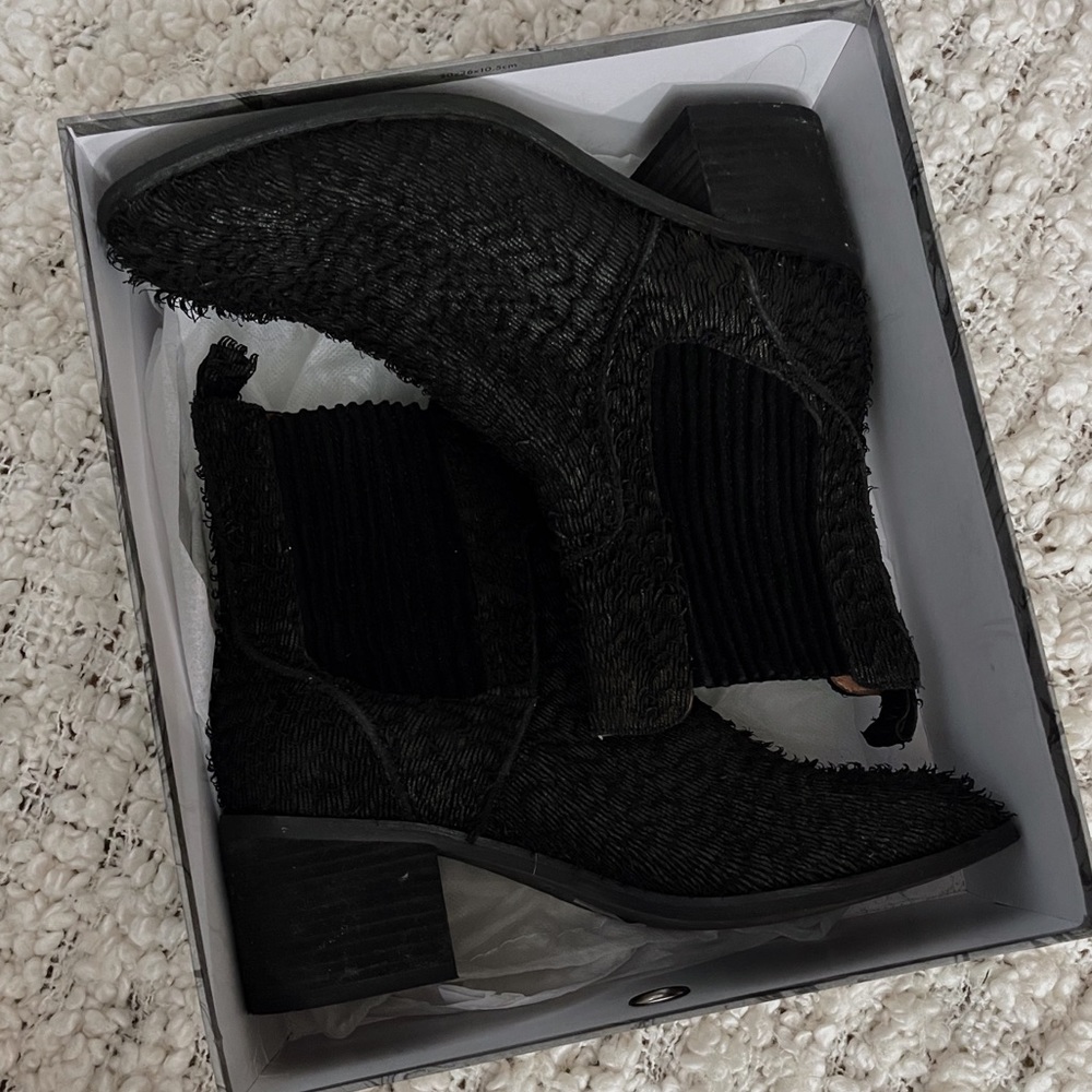 Jeffrey Campbell Hunter Fuzzy Boots